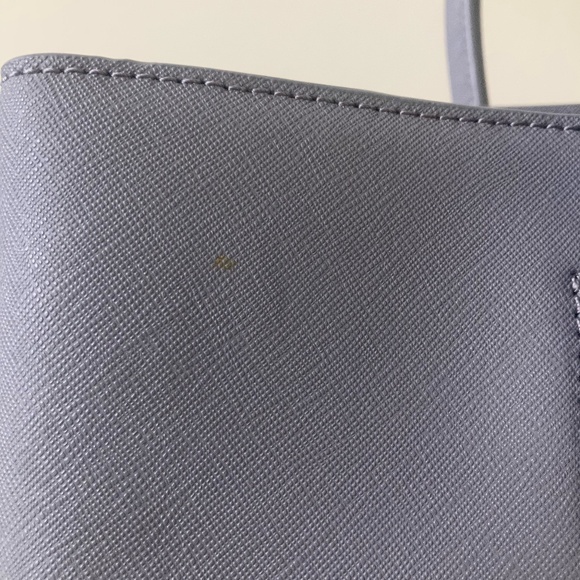 DKNY Tote Blue Gray Textured (Saffiano) Leather Brand New - Picture 4 of 10